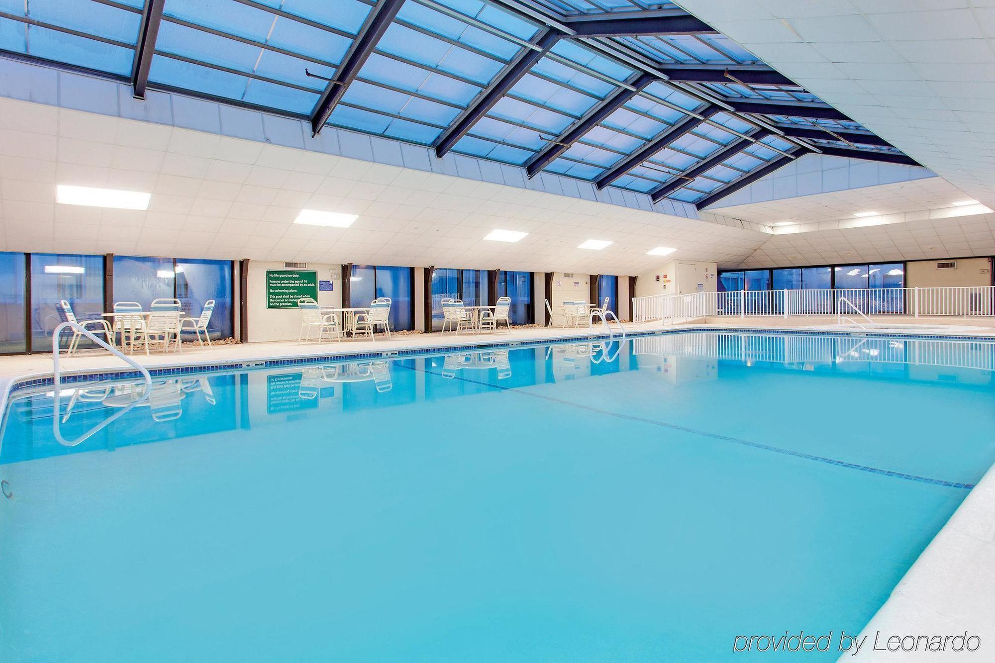 Ramada Inn By Wyndham Fairfield Nj Εξωτερικό φωτογραφία