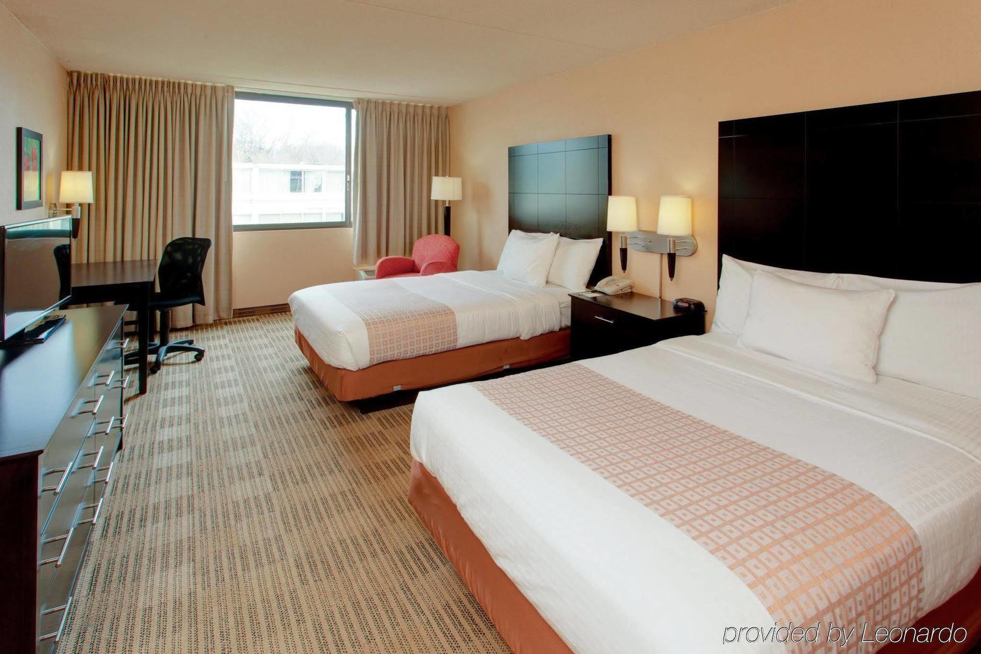 Ramada Inn By Wyndham Fairfield Nj Εξωτερικό φωτογραφία